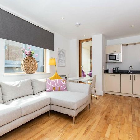 Oxfordshire Living - The Lewis Apartment - Oxford Bagian luar foto