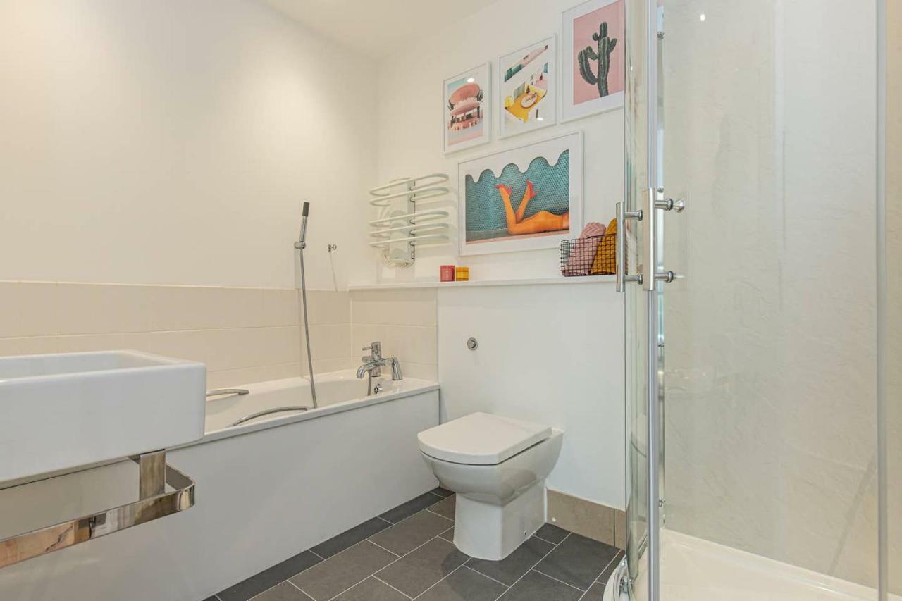 Oxfordshire Living - The Lewis Apartment - Oxford Bagian luar foto